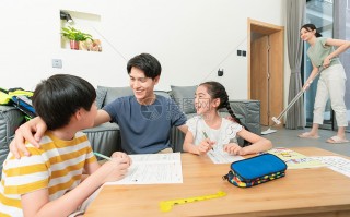 制作短视频作业感悟语句 给娃辅导作业那些事儿：笑与泪，成长与感悟