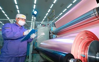 惠州锂电科技 薄如蝉翼！35微米极薄锂电铜箔惠州造